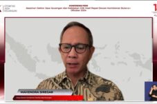 Perkembangan tersebut menyebabkan premi risiko meningkat dan kenaikan hasil secara global. Hal ini mendorong aliran modal keluar ( outflow ) dari negara-negara emerging market , termasuk Indonesia, sehingga pasar keuangan emerging market melemah.