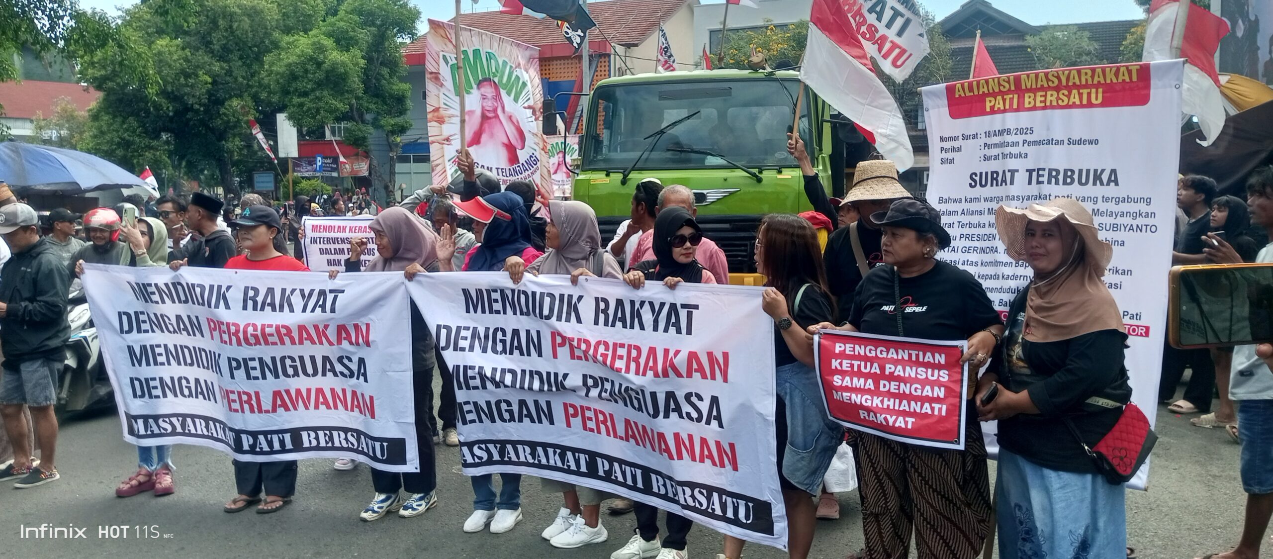 Salah satu perwakilan massa, menggarisbawahi pentingnya komitmen Prabowo untuk tidak memberikan rekomendasi bagi kader yang terlibat korupsi