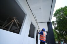 Pada tahun 2025, sebanyak 1.439 SMK di seluruh Indonesia telah mendapatkan bantuan renovasi dan revitalisasi infrastruktur dari pemerintah.